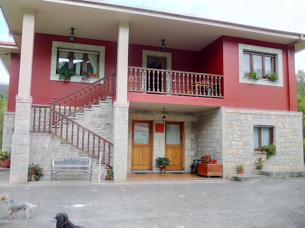 Apartments Aurora Ла-Робельяда-де-Онис Экстерьер фото