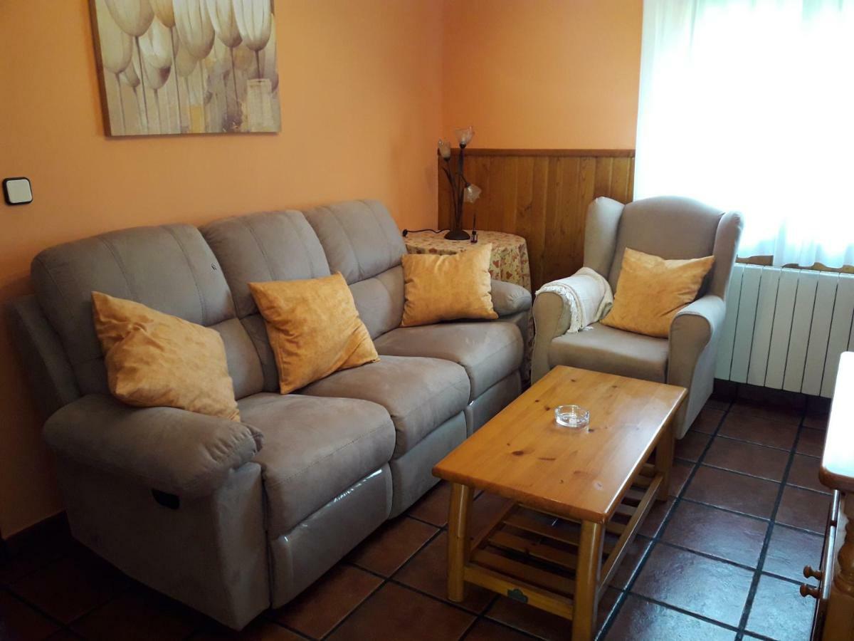 Apartments Aurora Ла-Робельяда-де-Онис Экстерьер фото